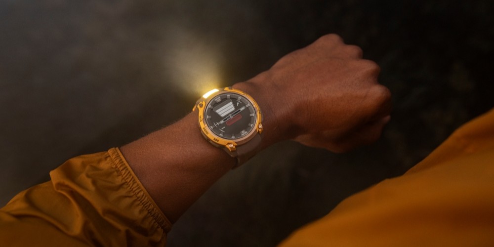garmin-vydal-novy-hybrid-instinct-crossover-nabidne-amoled-displej-a-mechanicke-rucky (3)